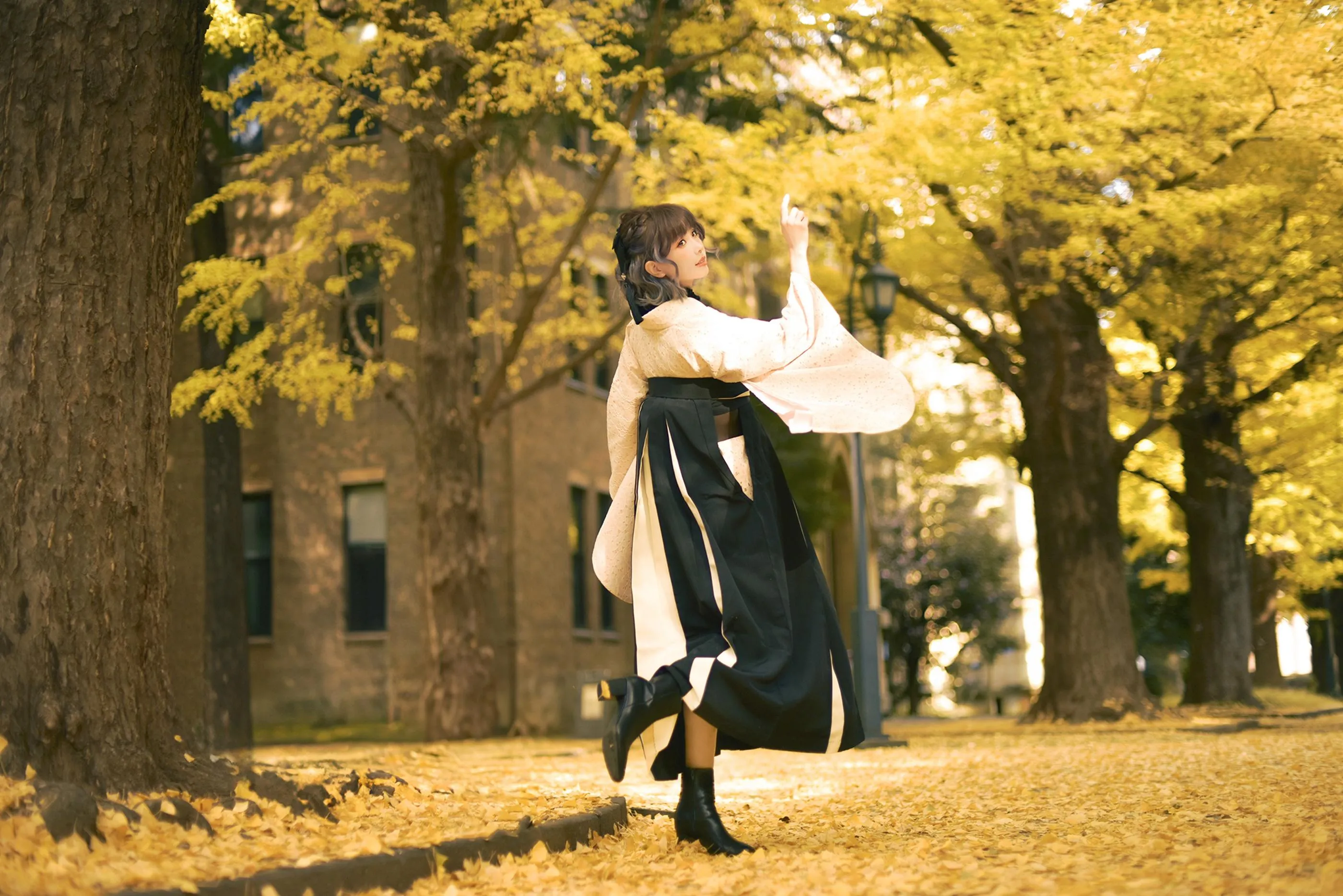 ElyEE子 – NO.130 23年11月订阅-Ginkgo Hakama [38P]插图3